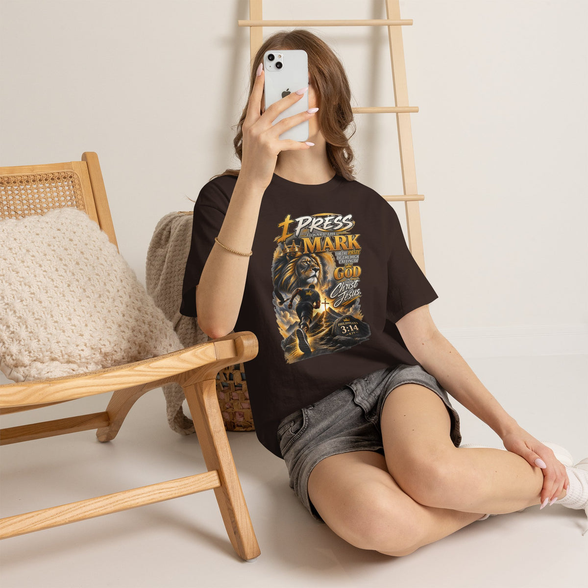 "I Press Toward The Mark" - Graphic T-Shirt