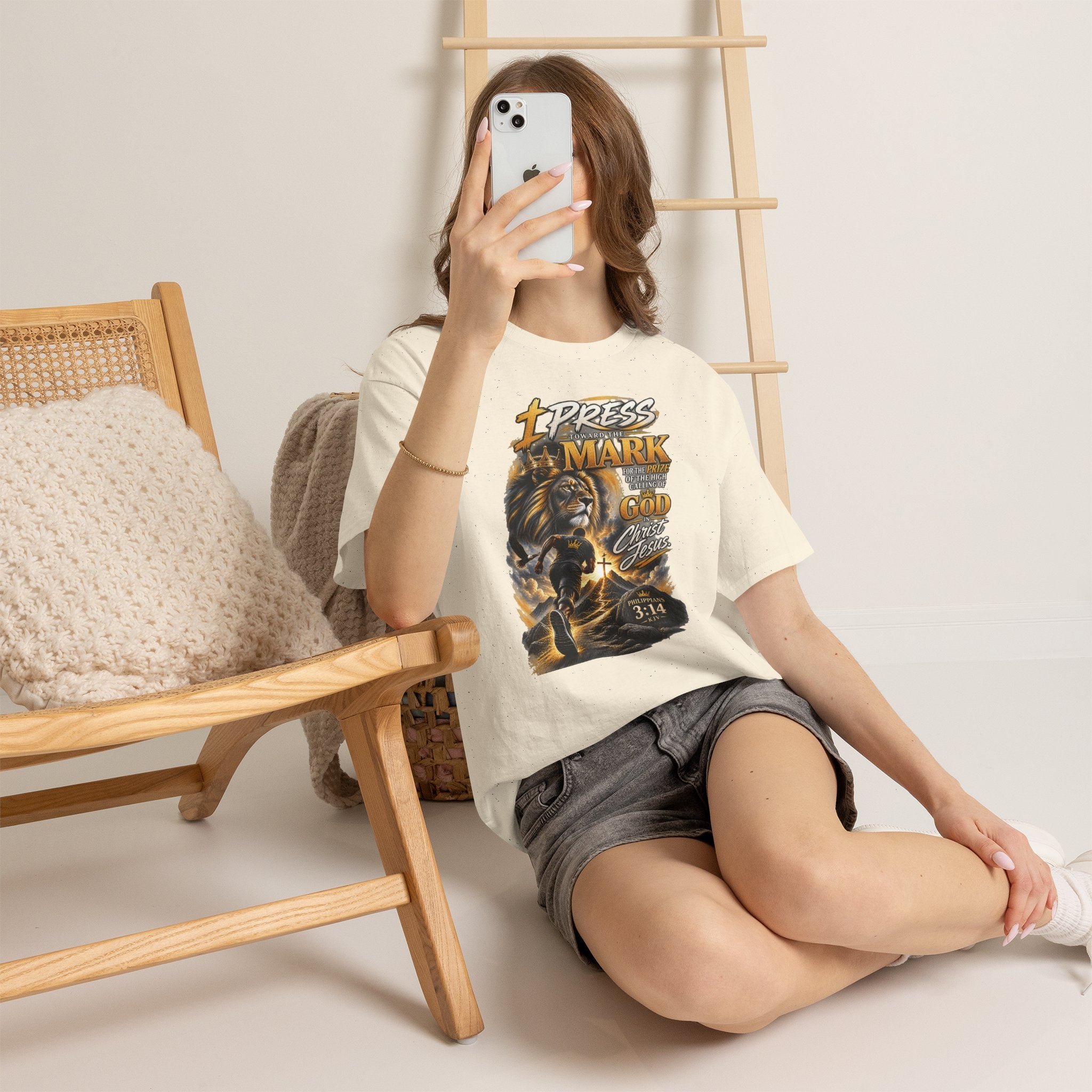 "I Press Toward The Mark" - Graphic T-Shirt