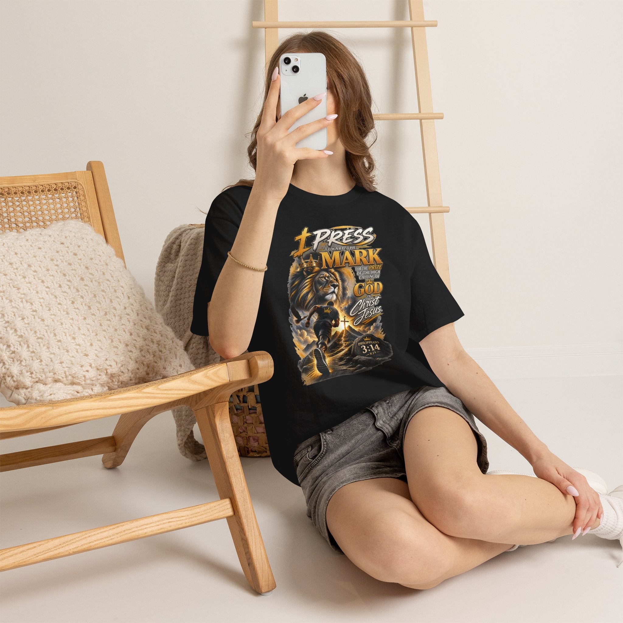 "I Press Toward The Mark" - Graphic T-Shirt